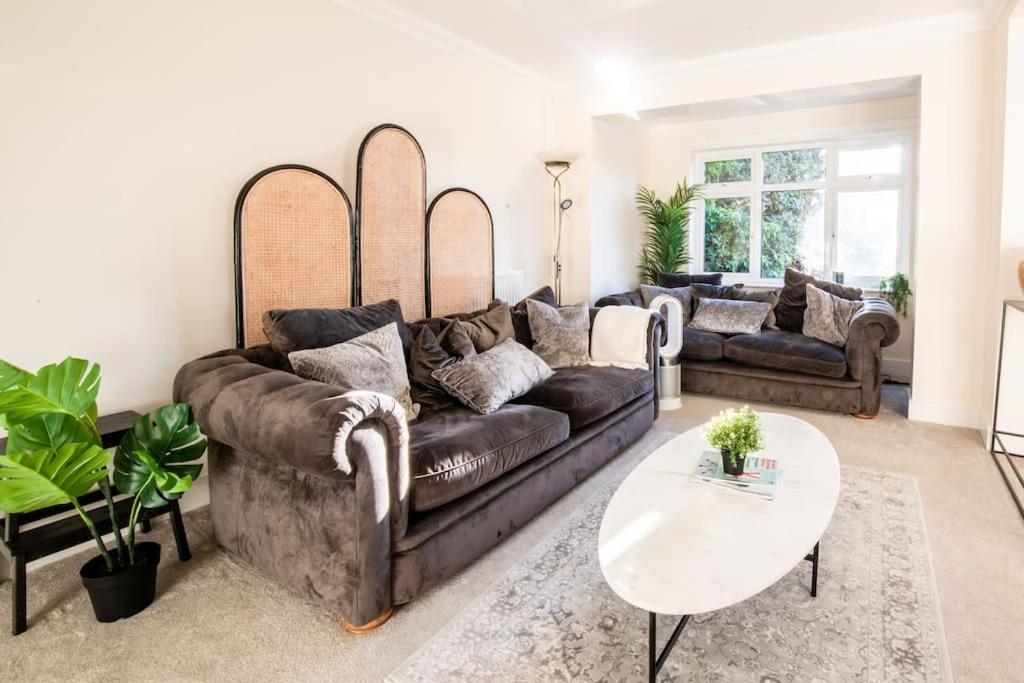 Charming Getaway In Holiday home Altrincham