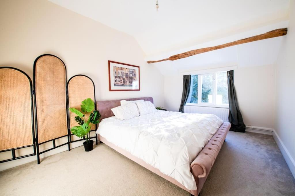 Charming Getaway In Holiday home Altrincham